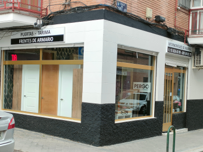 Fachada de Intermontajes de Madera en Villa de Vallecas